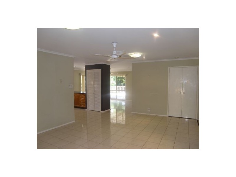 9 Penong Street, Westlake QLD 4074