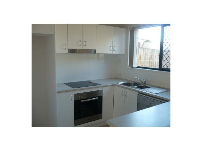 10/2 Sienna Street, Forest Lake QLD 4078