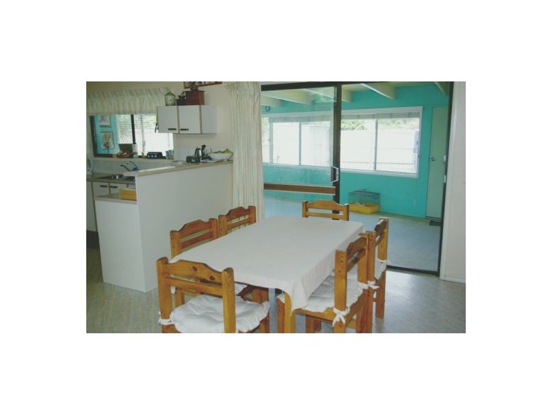 6 Halyard Street, Jamboree Heights QLD 4074