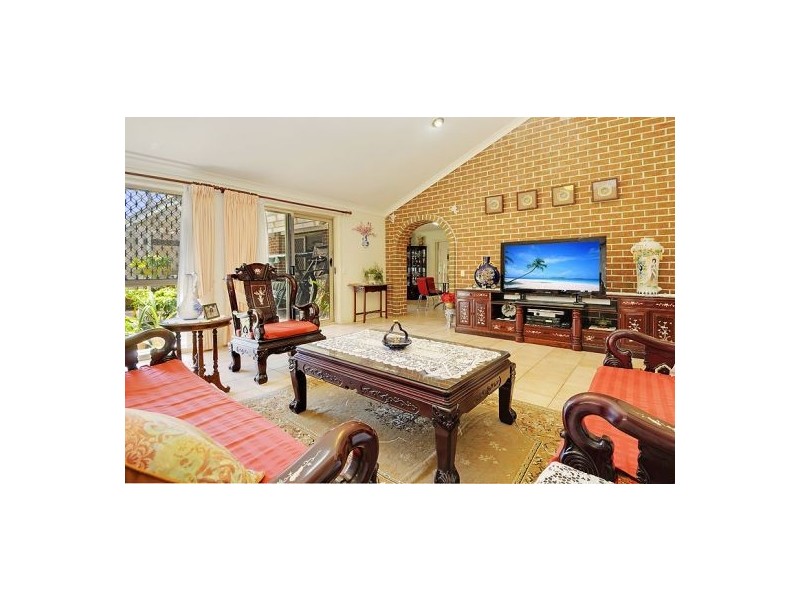 24/15 Abel Smith Crescent, Mount Ommaney QLD 4074