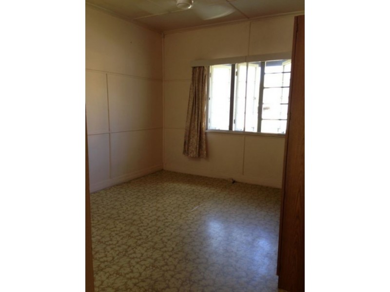 42 Alexandra St, North Booval QLD 4304