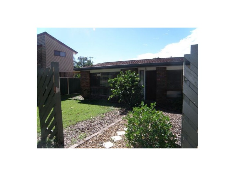 9 Athos Street, Riverhills QLD 4074