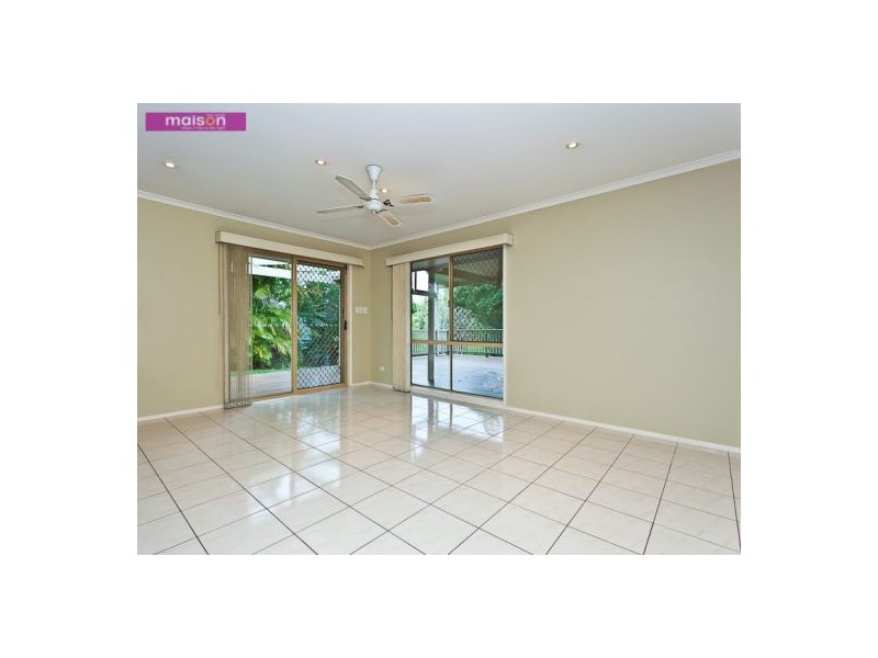 9 Penong Street, Westlake QLD 4074