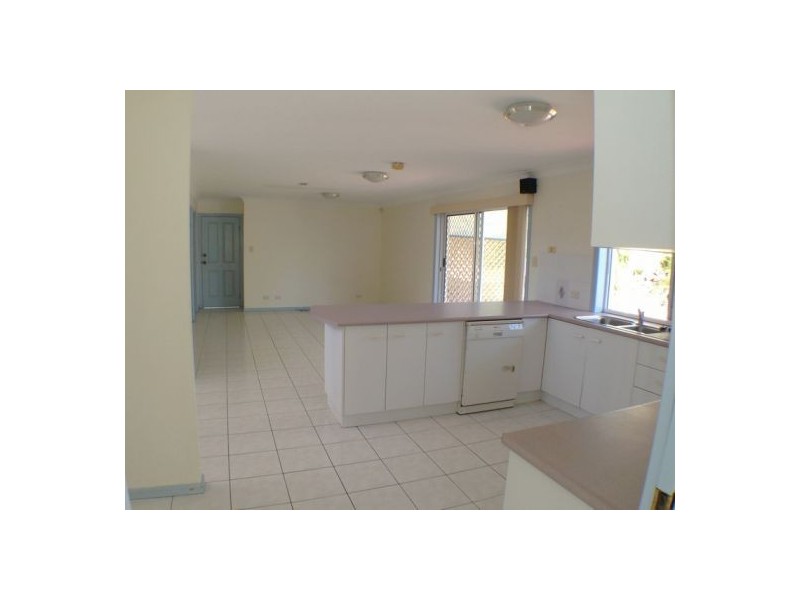 84 McPherson Road, Sinnamon Park QLD 4073