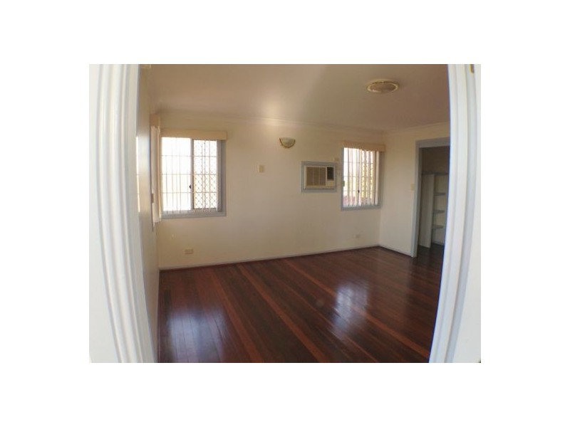 84 McPherson Road, Sinnamon Park QLD 4073