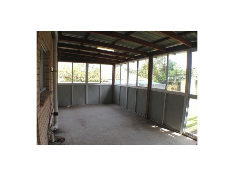 4 Tabor Street, Westlake QLD 4074