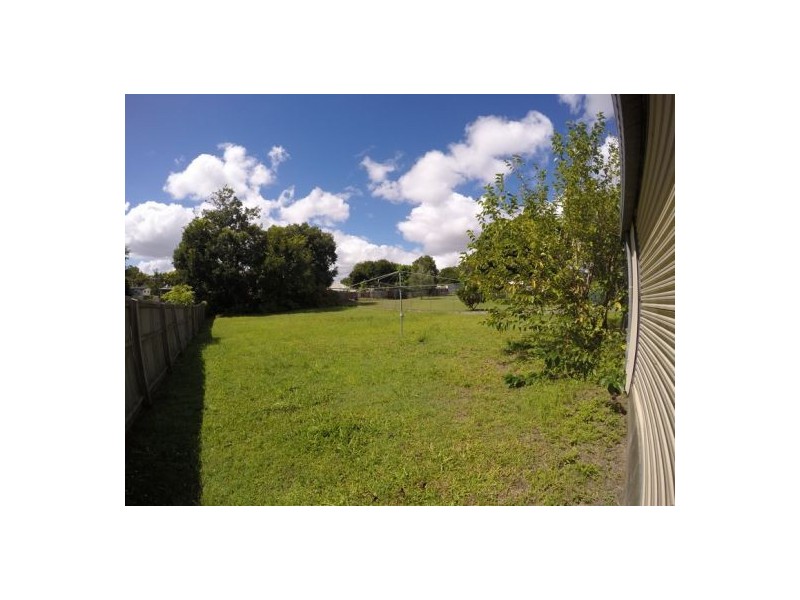 16 Southern Cross Avenue, Darra QLD 4076