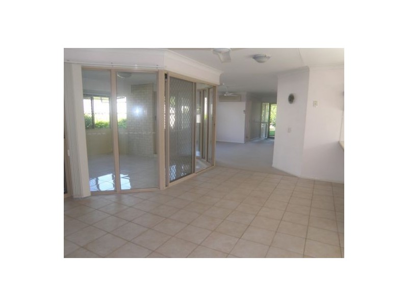 30 Loffs Road, Mount Ommaney QLD 4074