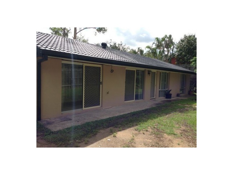 10 Macfarlane Street, Riverhills QLD 4074