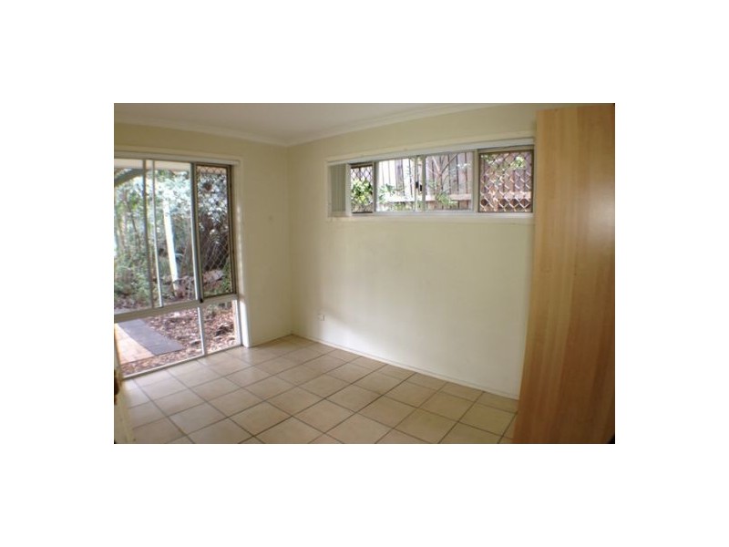 10 Macfarlane Street, Riverhills QLD 4074