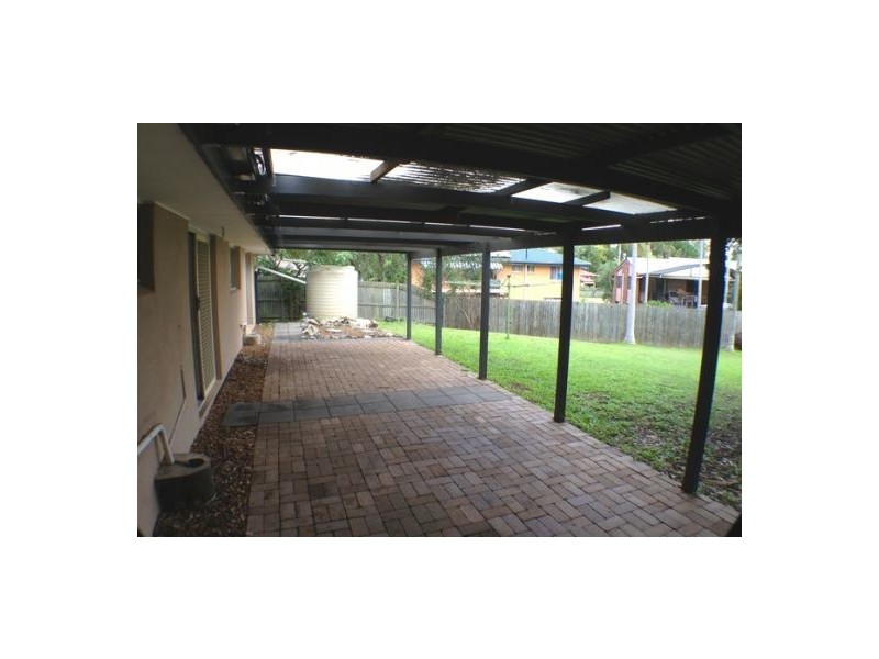 10 Macfarlane Street, Riverhills QLD 4074