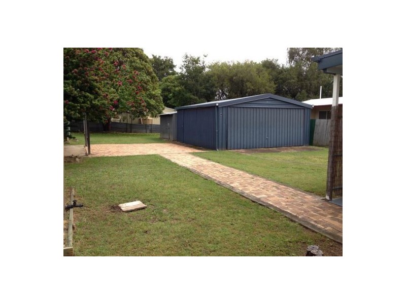 17 Thompson Street, Silkstone QLD 4304
