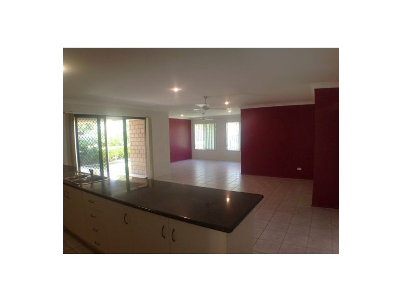 43 Derwent Place, Riverhills QLD 4074