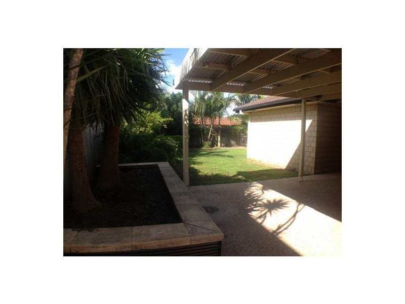 43 Derwent Place, Riverhills QLD 4074