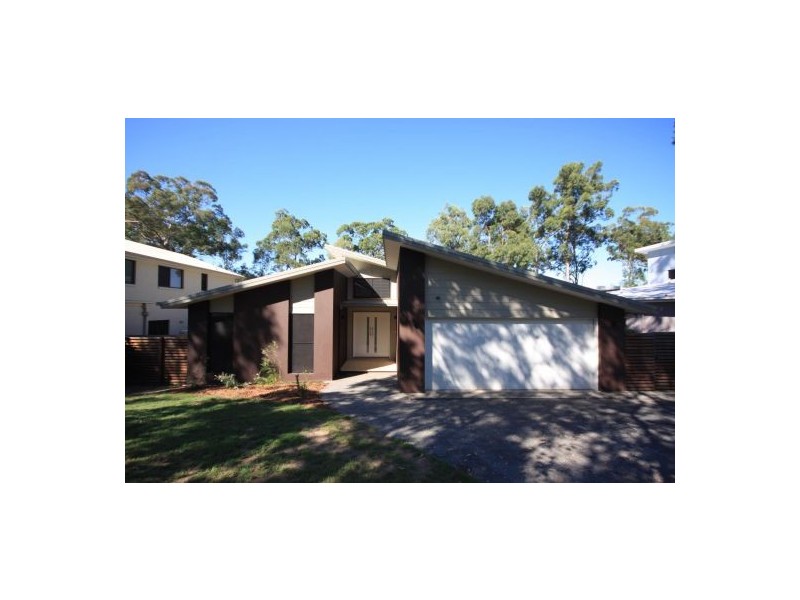 143 Gordon Cct, Seventeen Mile Rocks QLD 4073