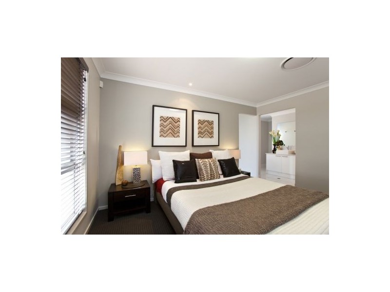 2 Dray Court, Riverhills QLD 4074