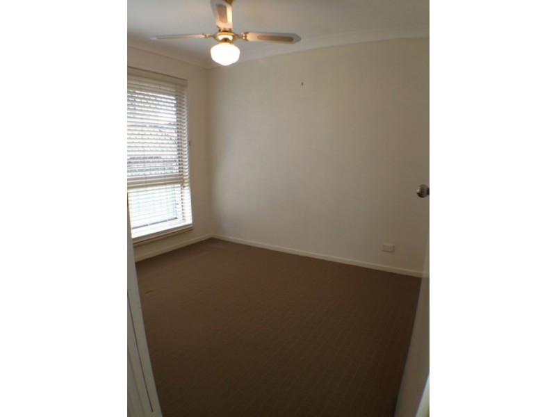 28 Eurabbie Street, Middle Park QLD 4074