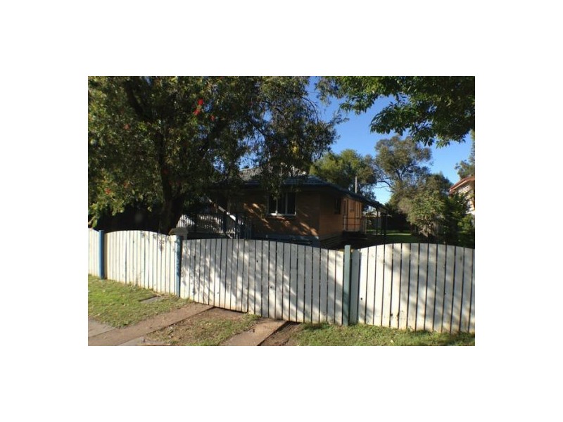 22 Kynance Street, Leichhardt QLD 4305