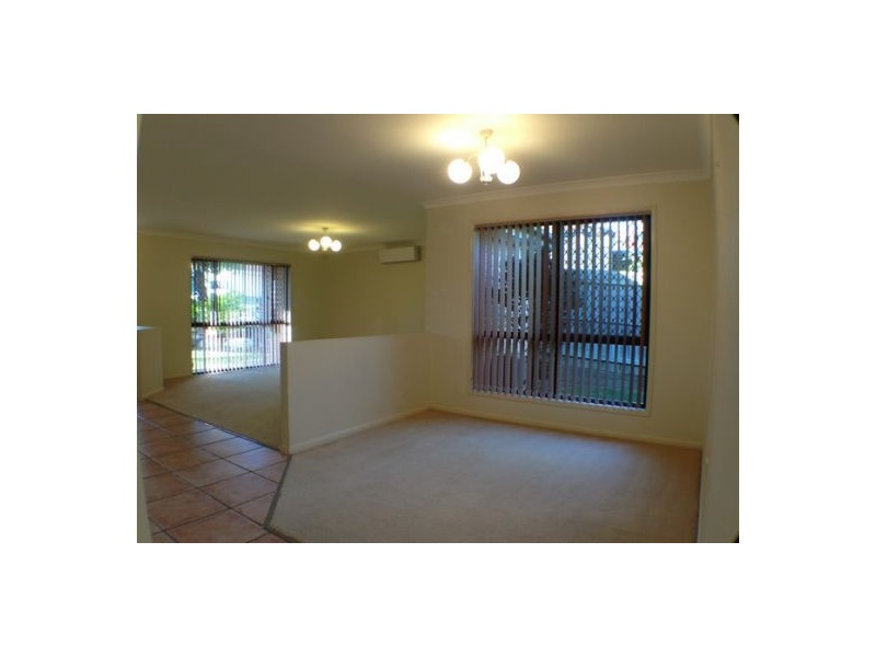 7 Columbus Place, Forest Lake QLD 4078