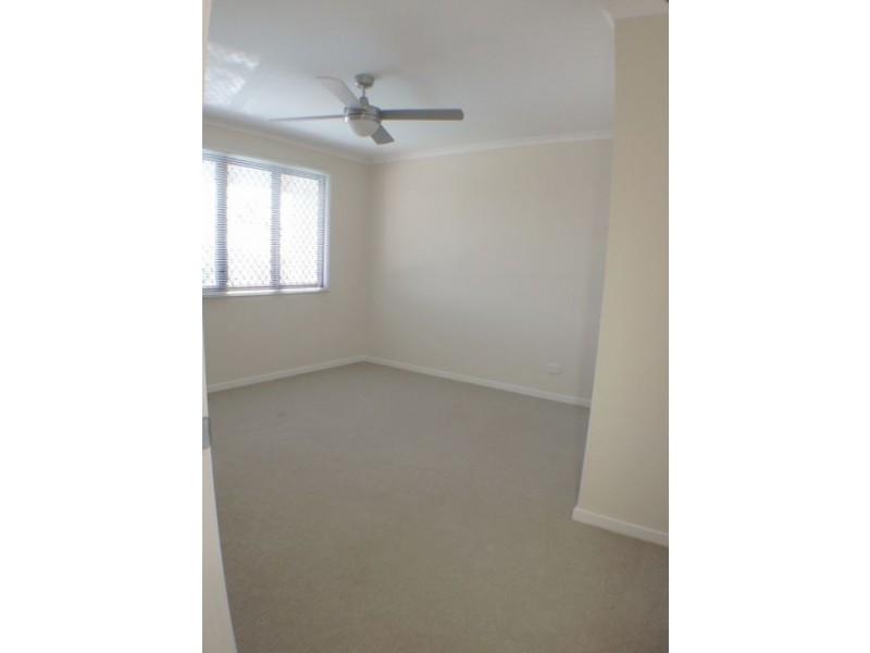 68 Colonsay Street, Middle Park QLD 4074
