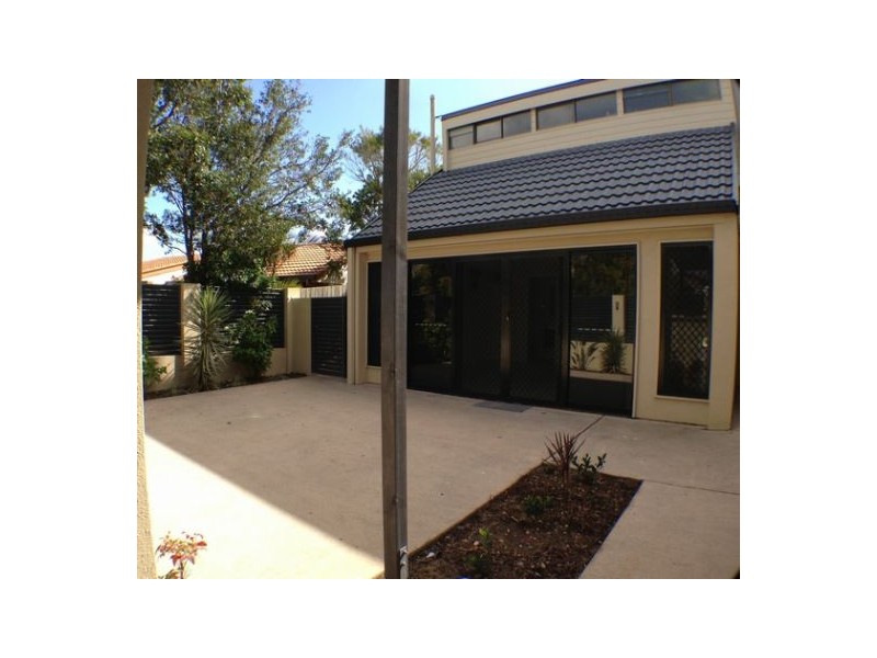 68 Colonsay Street, Middle Park QLD 4074
