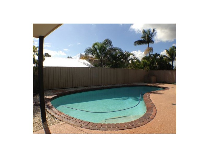 68 Colonsay Street, Middle Park QLD 4074