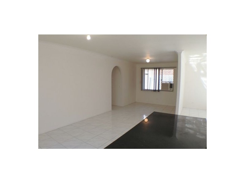 68 Pallert Street, Middle Park QLD 4074