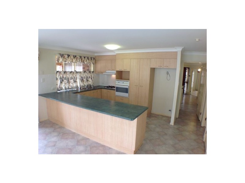 2 Teasel Crescent, Forest Lake QLD 4078