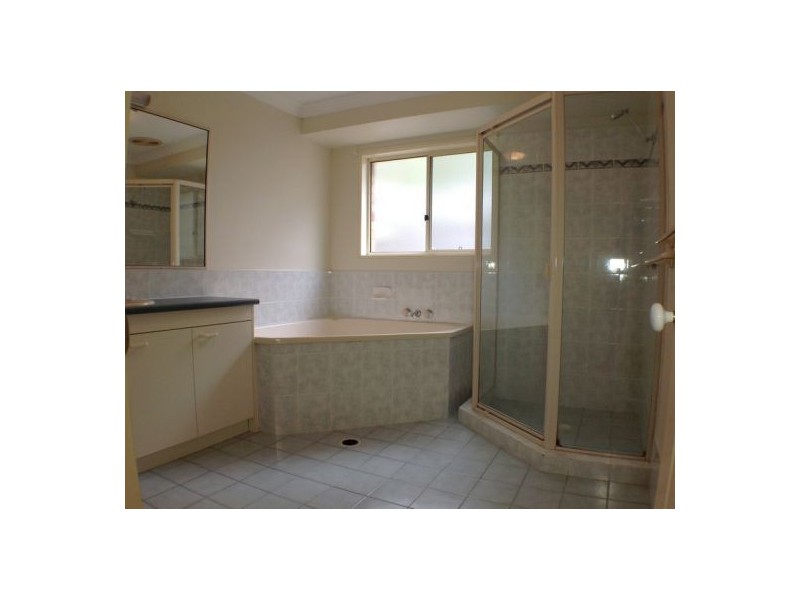 2 Teasel Crescent, Forest Lake QLD 4078