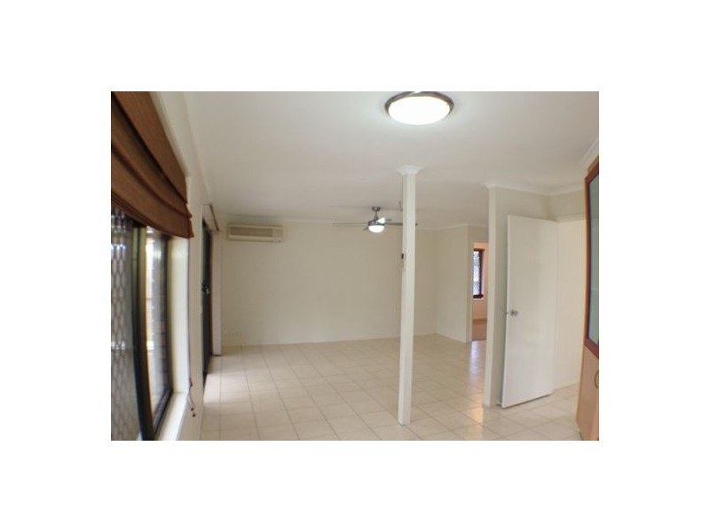 4 Tahoe Street, Riverhills QLD 4074