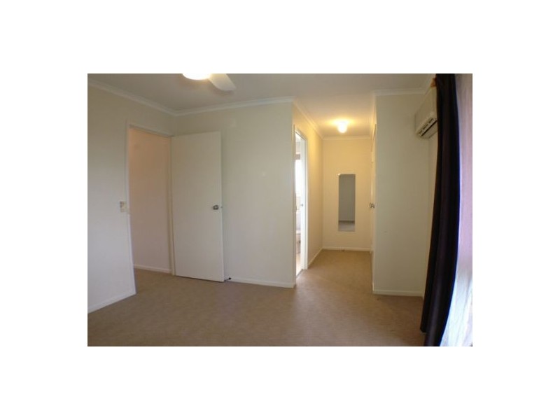 4 Tahoe Street, Riverhills QLD 4074