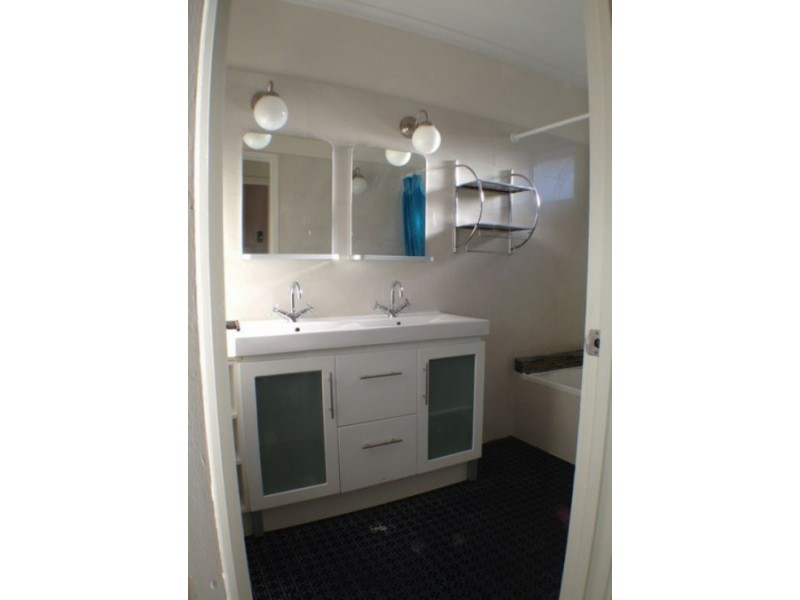 142 Westlake Drive, Westlake QLD 4074