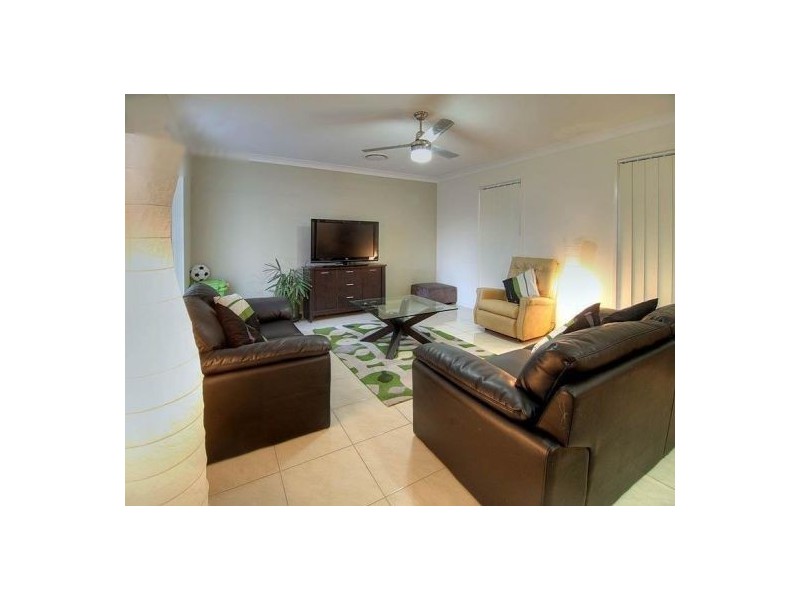 12 Barrington Street, Springfield Lakes QLD 4300