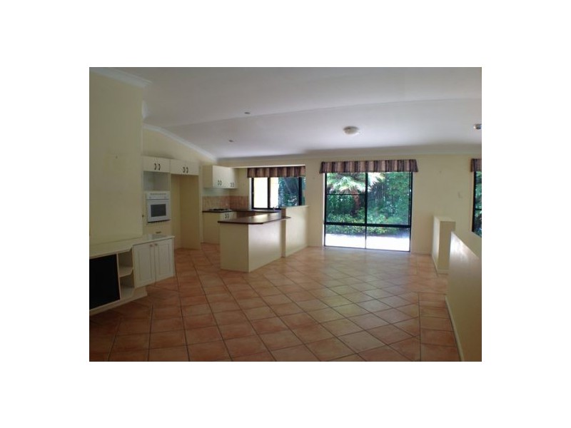 3 Grevillea Place, Forest Lake QLD 4078