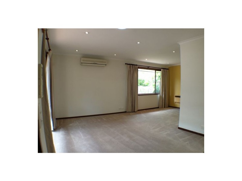 14 Donnelly Court, Sinnamon Park QLD 4073