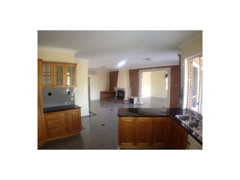 7 Koala Court, Riverhills QLD 4074