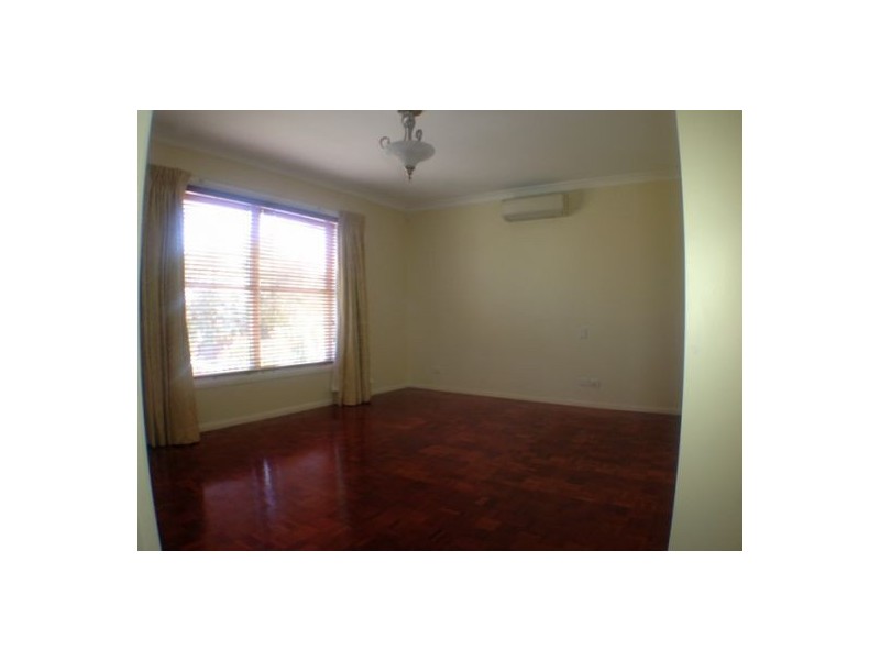 7 Koala Court, Riverhills QLD 4074