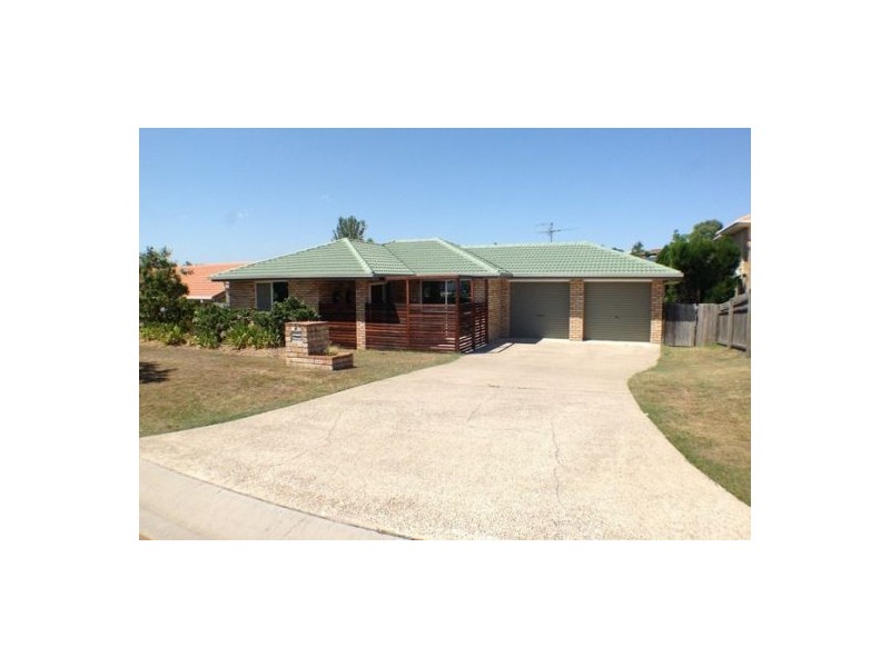 8 Meadow Place, Middle Park QLD 4074