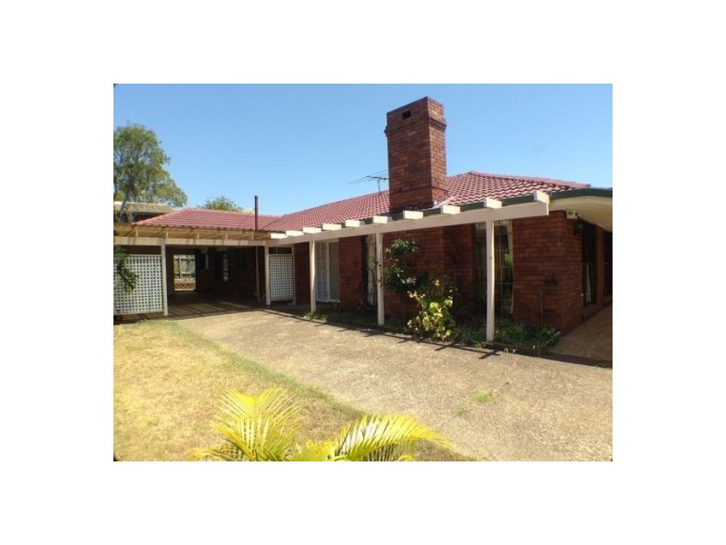 9 Estate Road, Middle Park QLD 4074