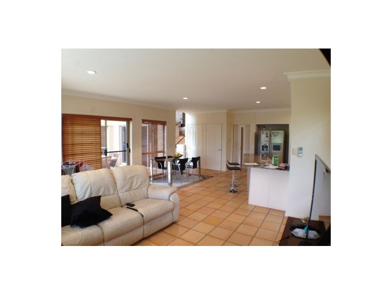 25 Penong Street, Westlake QLD 4074