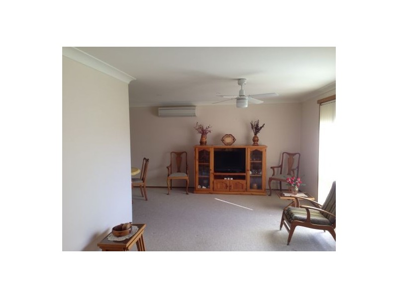 6 Andra Close, Belmont NSW 2280