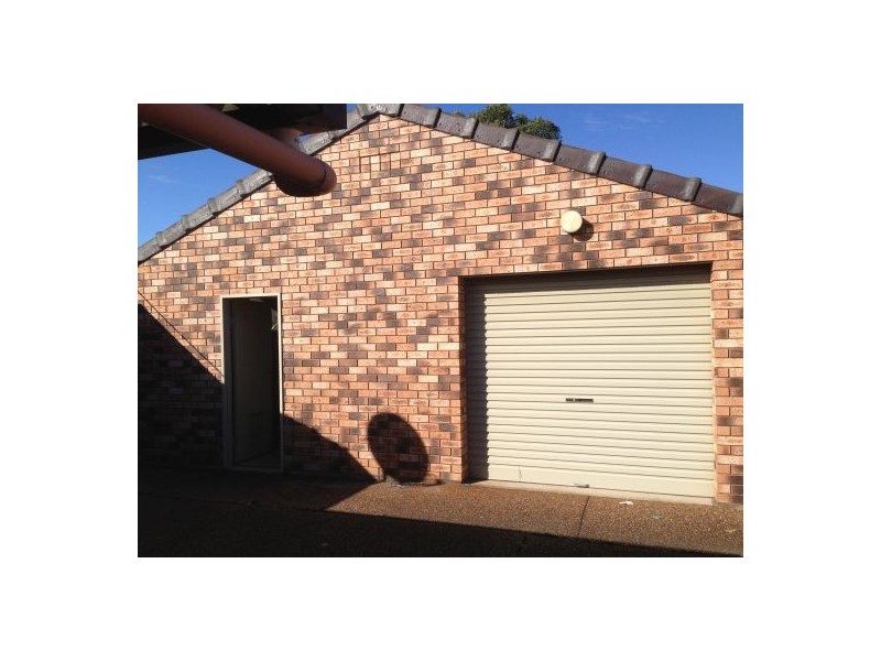 6 Andra Close, Belmont NSW 2280
