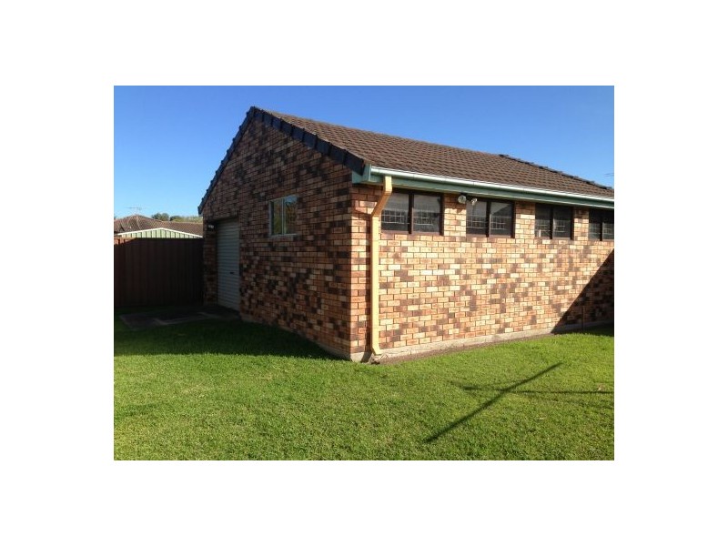 6 Andra Close, Belmont NSW 2280