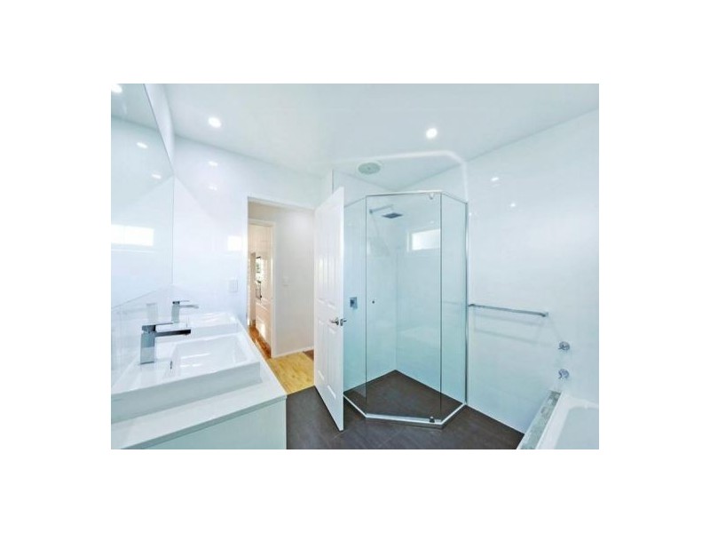 25 Greenwood Avenue, Belmont NSW 2280