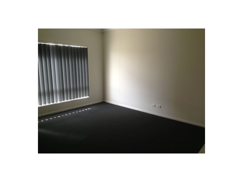 34 Blackwood Circuit, Cameron Park NSW 2285