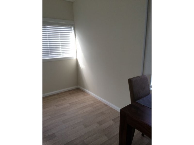 18 Marks Parade, Marks Point NSW 2280