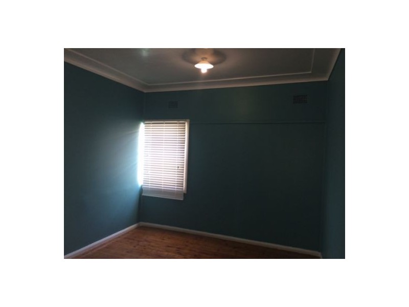 27 Bardia Road, Shortland NSW 2307