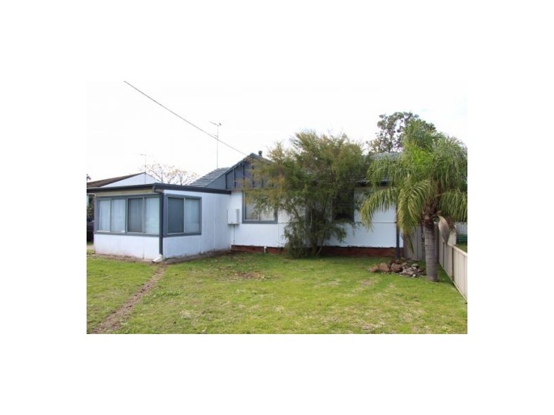 16 Mallee Street, Gateshead NSW 2290