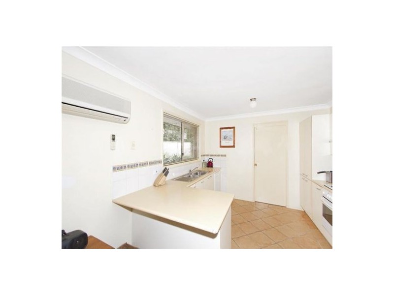 14 Grove Place, Cameron Park NSW 2285