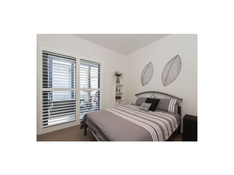 2-2 Ross Street, Belmont NSW 2280